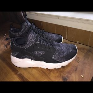 Men’s Nike Air Ultra Breathe size 10.5